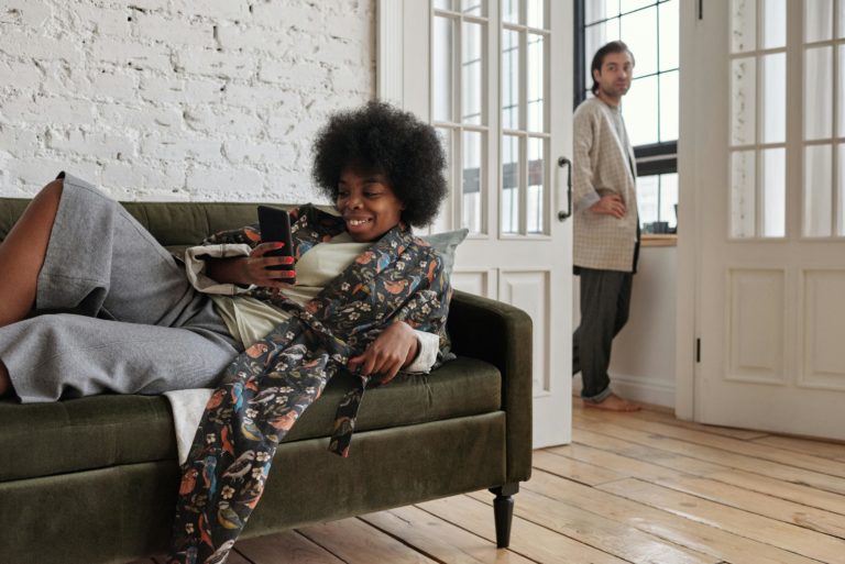 Crafting Compelling Reminder Emails: Boost Engagement Now
